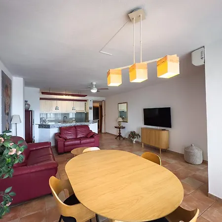 Beachfront Primera Linea 2-06 Apartment