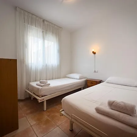 Beachfront Primera Linea 2-06