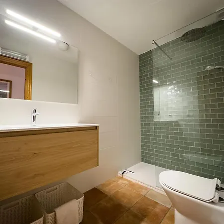 Beachfront Primera Linea 2-06 *